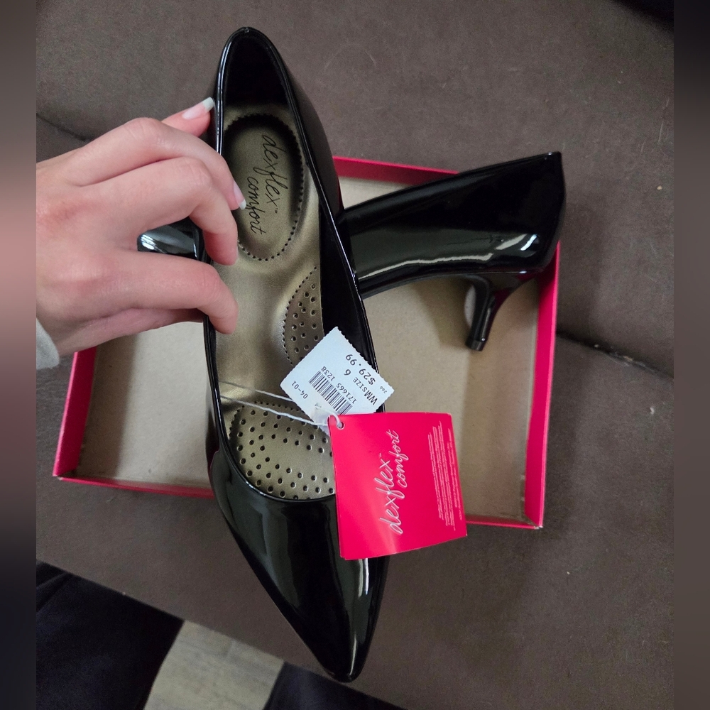 Dexflex Kitten Heel Shoes - Picture 3 of 3